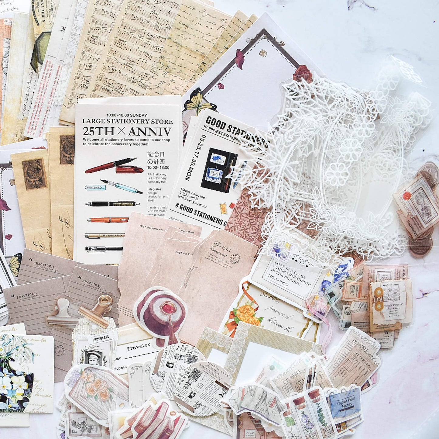 Art & bookish mega ephemera bundle - 260 pcs overview