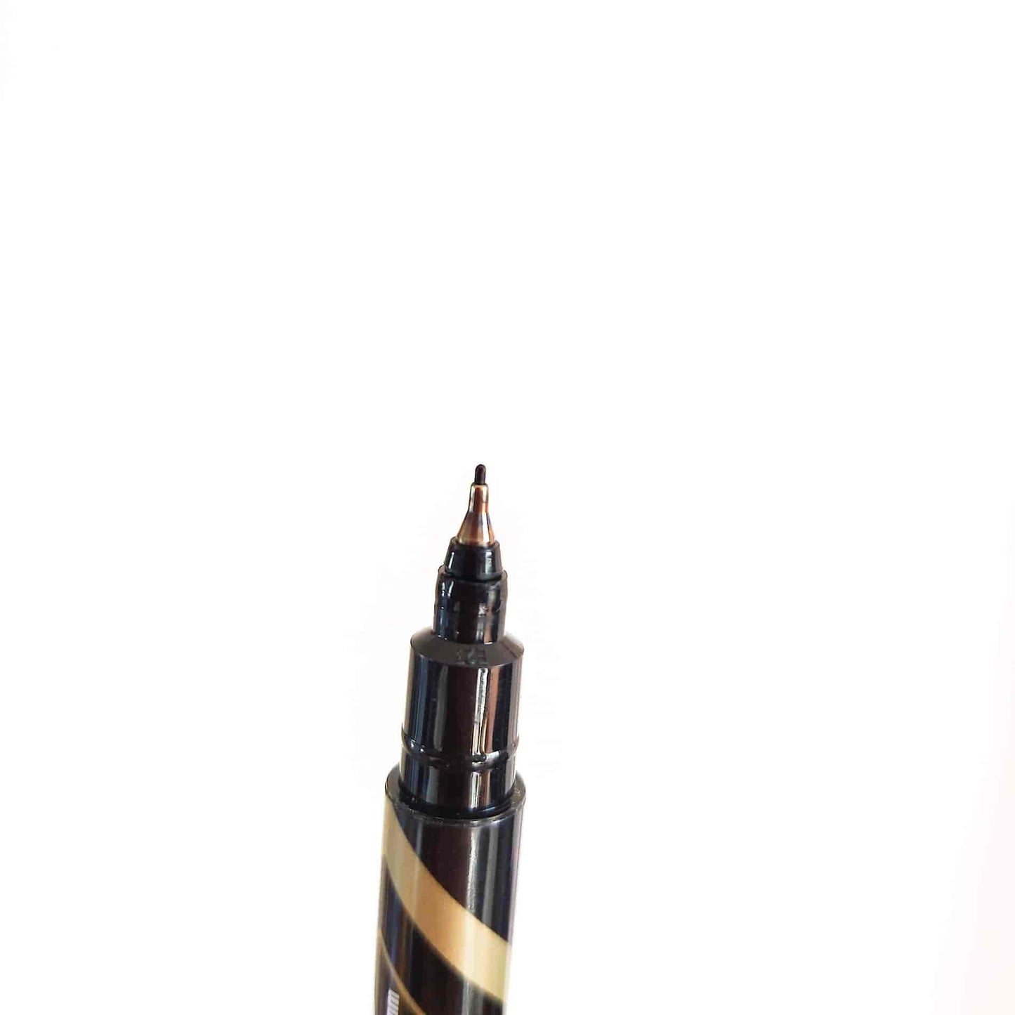 Double-sided permanent marker