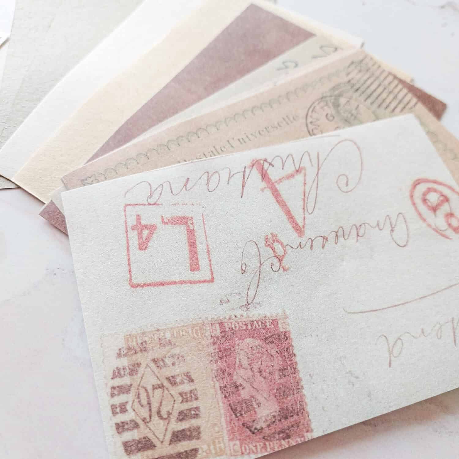 Vintage paper set - red script (30 pcs) – Bubblegumfringe